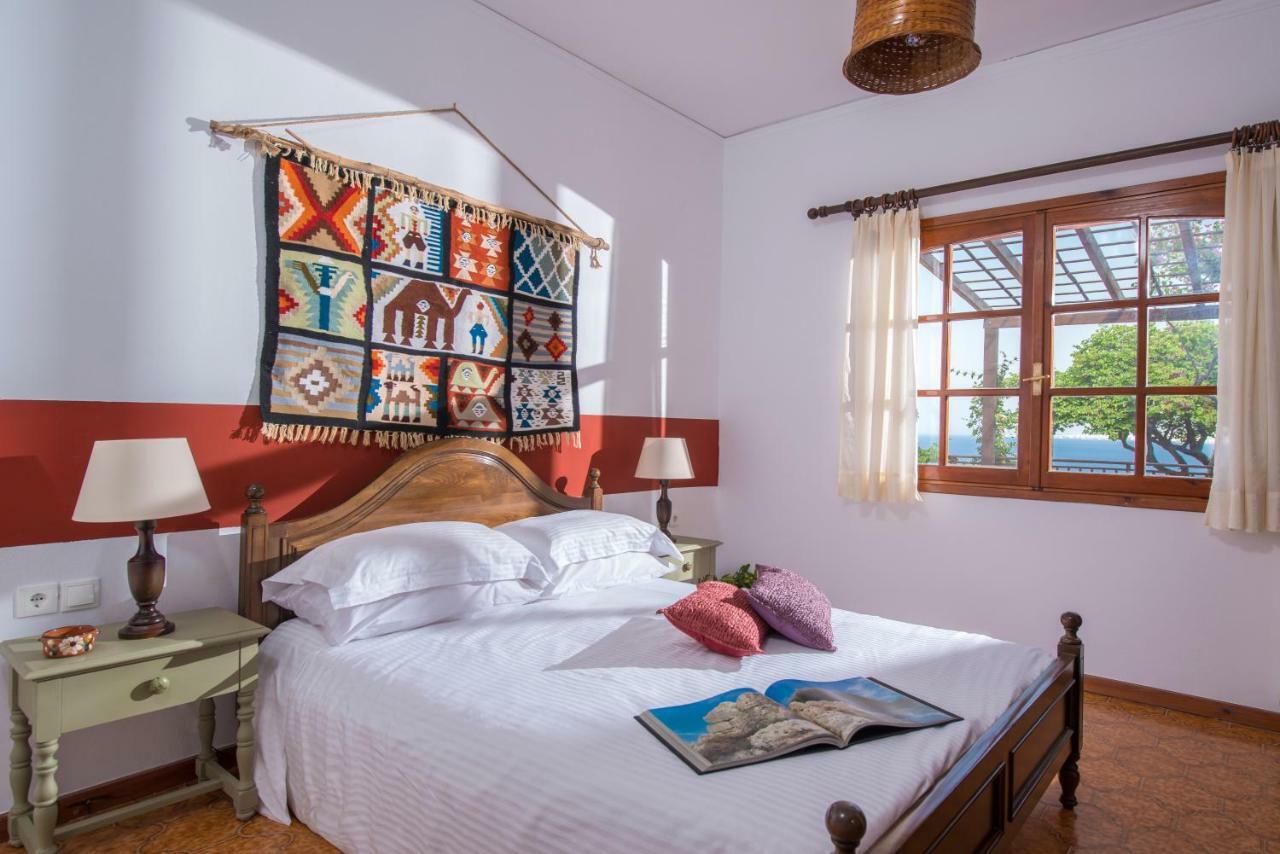 Helidoni Hill Seaview Family Villa Palaiokastro  Extérieur photo